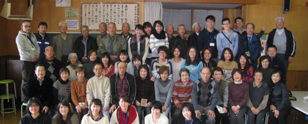 ２月２日（土）・３日（日）に台湾の記者志望の大学生２０名が芋井を訪れて受け入れ家庭７戸に宿泊しました。 　 歓迎会が行われた第一分校では、お餅つきやおやき作り、芋井甚句などを体験しました。 ・おやき、おいしくいただきまし...